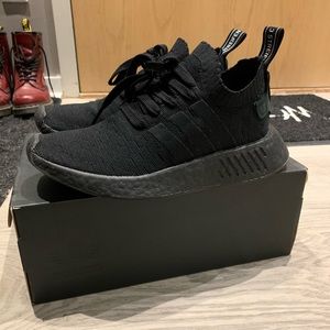 ADIDAS TRIPLE BLACK NMD R2 women size 5.5